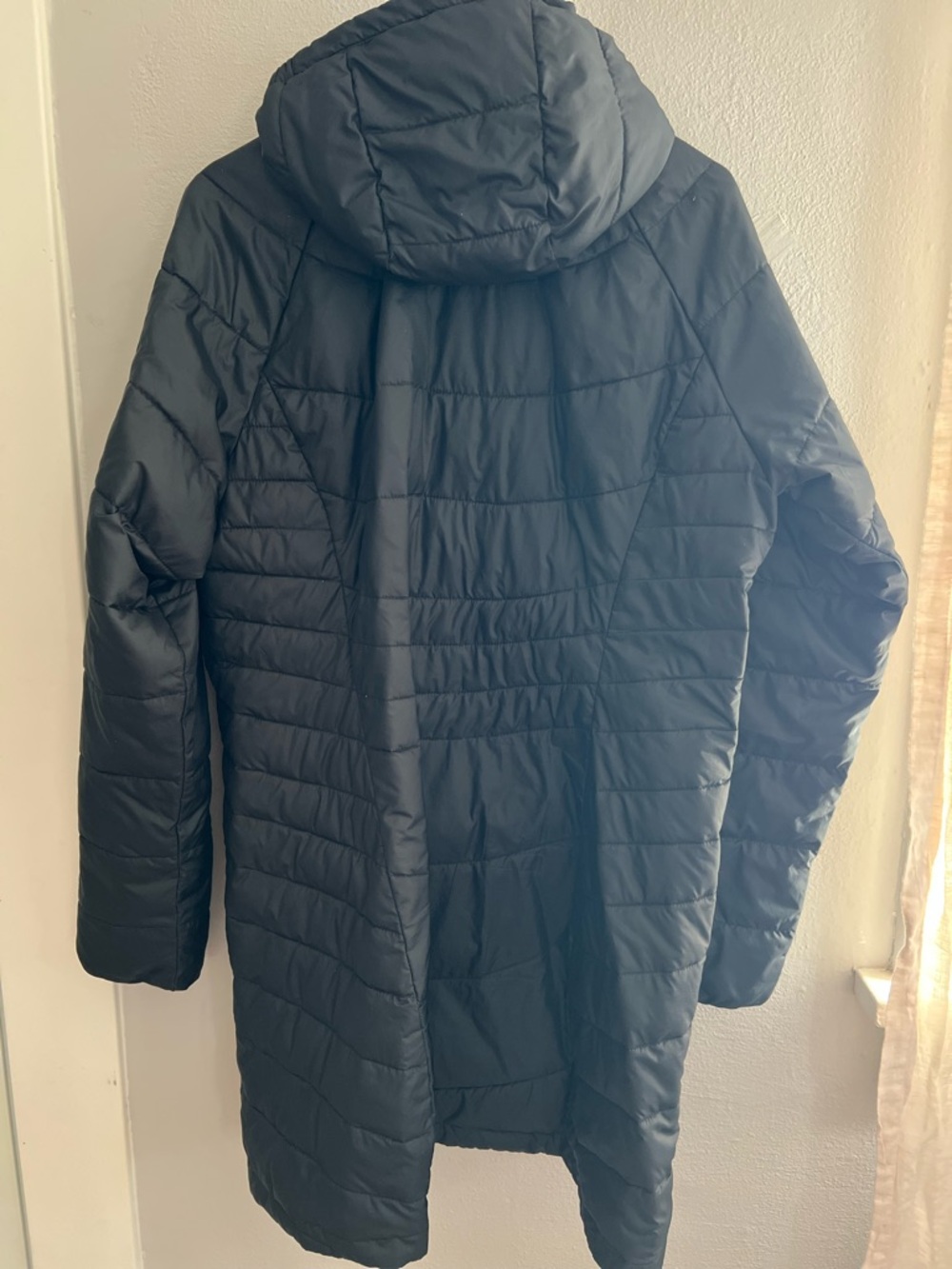 Women’s Columbia Hooded Puffer Jacket - Picture 3 of 4